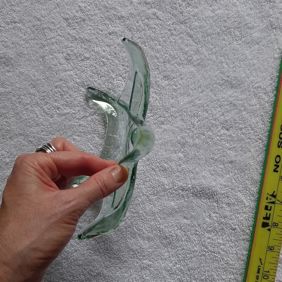 Recycled glass starfish ashtray - Picture 8 of 9